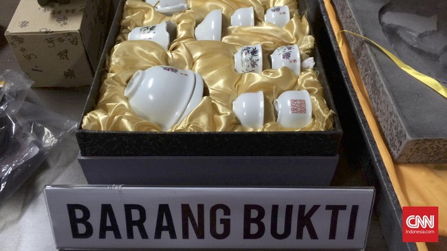 Mabes Polri mengakui modus kejahatan narkotika yang dilakukan aparat semakin berkembang di antaranya dengan bermain pasal dalam penegakan hukum.