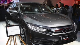 Honda Civic 10 Raih Penghargaan Kelley Blue Book 2016
