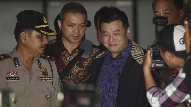 Richard Halim diperiksa sebagai saksi untuk tersangka Mohammad Sanusi. KPK juga memeriksa dua saksi lainnya dari DPRD dan swasta.