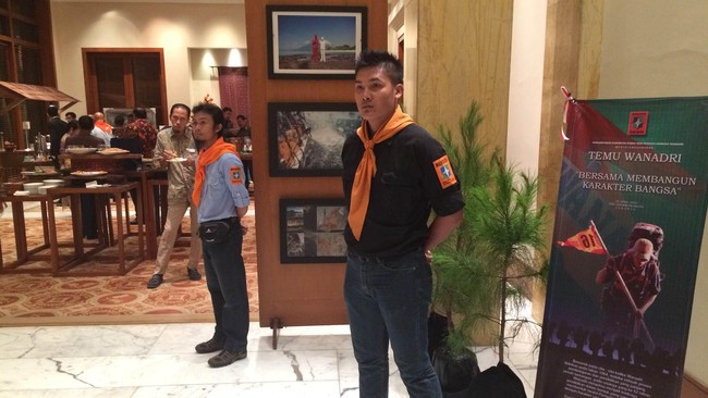Meskipun identik dengan pendidikan keras. Kekerasan bukanlah cara dan tujuan utama dalam pendidikan dasar bagi seorang calon pegiat pecinta kegiatan alam.