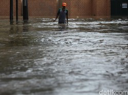 Banjir Sampai Masuk Mal, Pengusaha: Ini yang Terparah!
