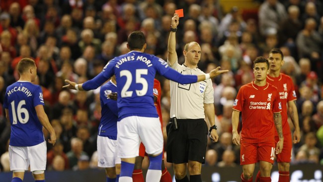 Deretan Foto Terbaik Derby Merseyside