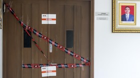 KPK Segel Ruang Kerja Wakil Ketua DPRD Jatim