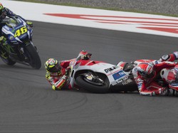 Video Dovizioso dan Zarco Crash Barengan Saat Baru Start