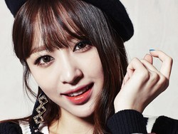 Hani EXID Diam-diam Pacaran dengan Psikiater Yang Jae Woong