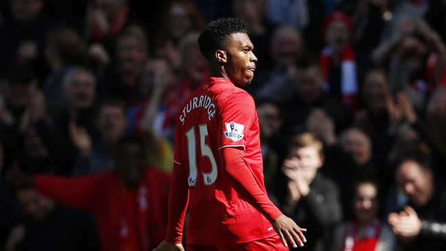 Liverpool berhasil tampil dominan dalam laga lawan Newcastle United dan menutup babak pertama dengan keunggulan 2-0.