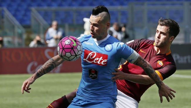 Juventus sukses jadi juara Serie A musim ini setelah Napoli kalah 0-1 dari AS Roma di Stadion Olimpico.