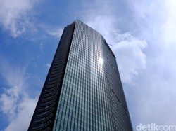 Bos dan Direksi Borong Saham BCA Saat Harga Turun
