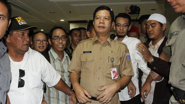 Wali Kota Jakarta Barat Rustam Effendi pernah merasa sakit hati saat kepemimpinan Ahok sampai akhirnya memilih mundur dari jabatan di Pemprov DKI.