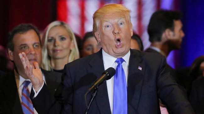 Trump dan Clinton menang besar di pemilihan negara bagian pada Selasa waktu setempat. Usai kemenangan, kedua kandidat capres kembali saling serang.