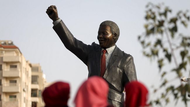 Penjara Robben Island tempat Mandela meringkuk sebagai tahanan selama 18 tahun telah dijadikan Situs Warisan Budaya Dunia oleh UNESCO.