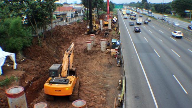 Pemerintah ingin KAI aktif terlibat dalam beberapa proyek besar demi eksistensi, agar mampu sejajar dengan perusahaan-perusahaan kereta negara lain.