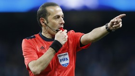 Wasit Cakir 'Beri' Madrid Banyak Kemenangan di Liga Champions