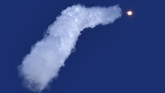 Melihat Detik-detik Peluncuran Roket Soyuz Rusia