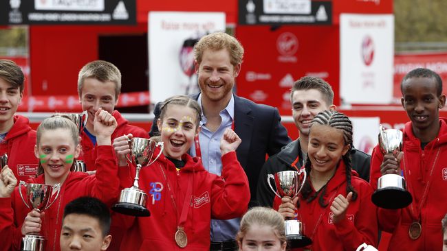 Pernyataan Pangeran Harry soal besar kemungkinan dirinya tak akan duduk di kursi raja itu ternyata mengecewakan anak-anak di sebuah sekolah di Inggris.