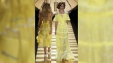 Kemeriahan Panggung Busana Sao Paulo Fashion Week Sao Paulo Fashion Week 2016 kembali digelar sejak beberapa hari lalu. Beragam desainer top pun ikut meramaikan pekan mode di Brasil ini.