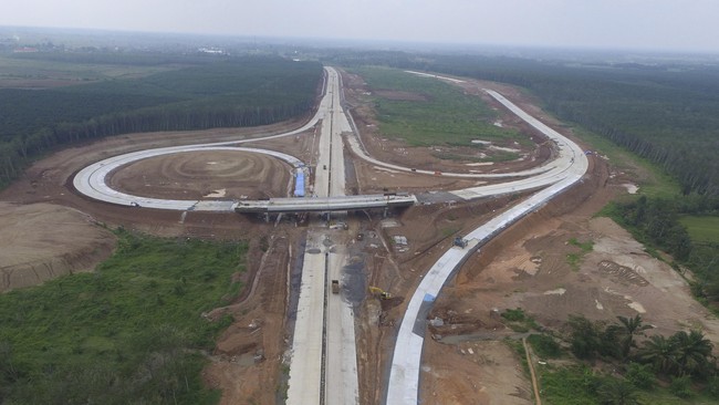 Direktur Utama PT Hutama Karya (Persero) Budi Harto mengatakan Tol Trans Sumatera baru beroperasi sepanjang 547 kilometer (km).