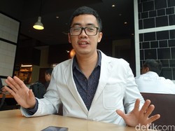Dennis Adhiswara Isolasi Mandiri Usai Istri Terpapar COVID-19