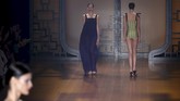 Kemeriahan Panggung Busana Sao Paulo Fashion Week Sao Paulo Fashion Week 2016 kembali digelar sejak beberapa hari lalu. Beragam desainer top pun ikut meramaikan pekan mode di Brasil ini.
