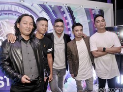 Lirik dan Chord Ciuman Pertama oleh Ungu