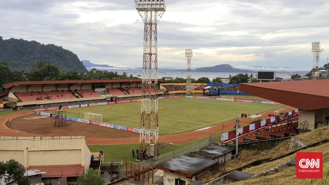 Persipura Jayapura secara mengejutkan ditahan imbang 1-1 oleh Persija Jakarta di Stadion Mandala, Jayapura, Jumat (29/4).