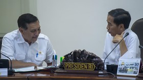 Luhut Angkat Telepon saat Jokowi Pidato, Pemerintah Buka Suara