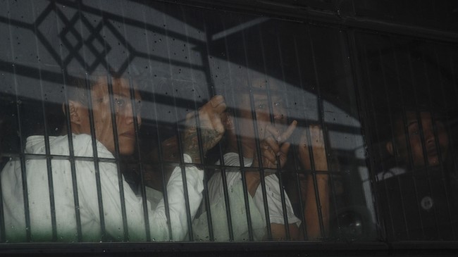Kejaksaan Tinggi Sumatera Utara memindahkan Faisal, bekas buronan kasus korupsi Rp105 miliar ke Lembaga Pemasyarakatan Lubukpakam.