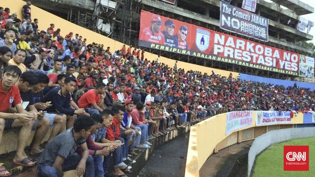 Persija Jakarta berhasil mencuri satu poin dari Papua setelah mampu menahan imbang 1-1 Persipura Jayapura pada laga pembuka ISC 2016.