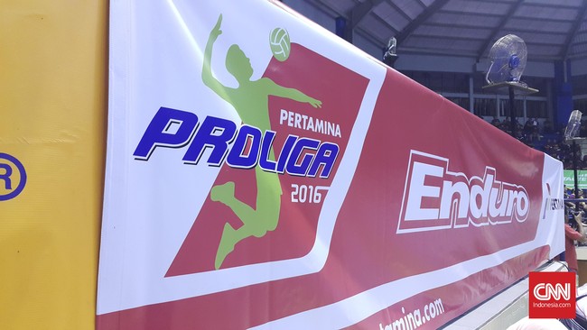 Surabaya Samator kembali meraih kemenangan secara dramatis setelah mereka menaklukkan Palembang Bank Sumsesl Babel dengan skor 3-2.