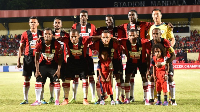 Bek Persipura Ricardo Salampessy menilai timnya harus mencari pelapis yang untuk Yustinus Pae guna mengarungi kompetisi sepak bola 2017.