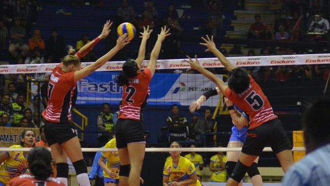 Masa depan tim Jakarta Pertamina Energi putri bergantung pada performa mereka di babak grand final Proliga 2016 pekan depan.