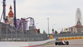 Balapan yang Terlalu Singkat untuk Rio Haryanto Belum genap membalap tiga putaran, Rio Haryanto harus terlempar keluar karena tersenggol mobil Nico Hulkenberg yang berputar.