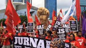 May Day, Buruh Diblokade Masuk Bundaran HI