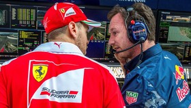 Kvyat Telepon Vettel Usai Insiden GP Rusia