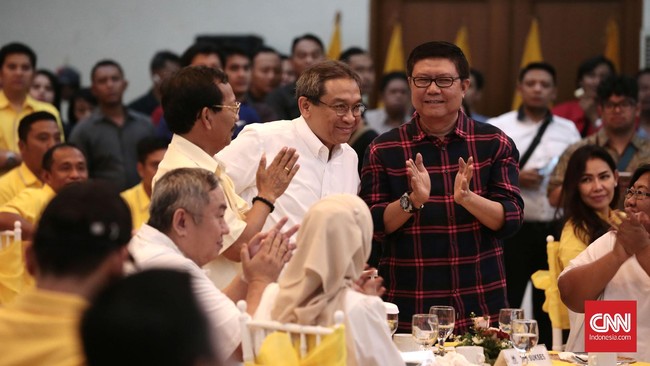Syahrul Yasin Limpo dan Indra Bambang Utoyo lolos bursa calon ketua umum meskipun keduanya tak menyerahkan uang mahar Rp1 miliar sebagai syarat pendaftaran.