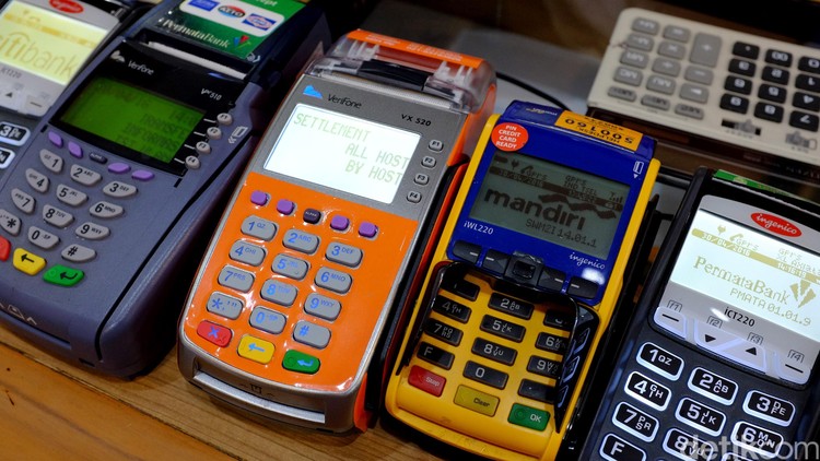 Mesin pembayaran non tunai Electronic Data Capture (EDC)