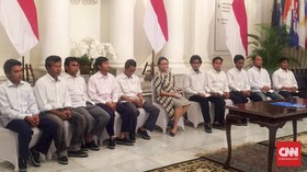 Di Kemlu, ABK Korban Abu Sayyaf Diserahkan kepada Keluarga