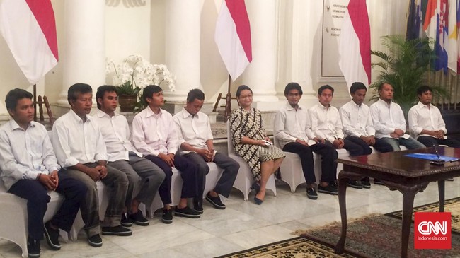 Sebelum diserahkan kepada keluarga, para ABK menjalani pemeriksaan kesehatan di RSPAD setelah tiba di Jakarta pada Minggu malam.
