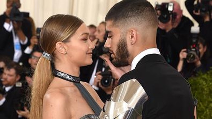 Deretan Pasangan Selebriti Paling Stylish yang Pernah Hadir di Met Gala Deretan Pasangan Selebriti Paling Stylish yang Pernah Hadir di Met Gala
