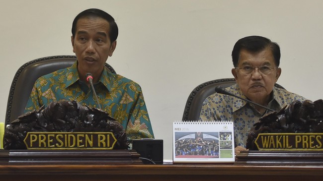 Wapres Jusuf Kalla berkata, pemerintah tidak ingin mengulangi tradisi Orde Baru dalam mendukung tokoh tertentu untuk duduk sebagai penguasa partai politik.