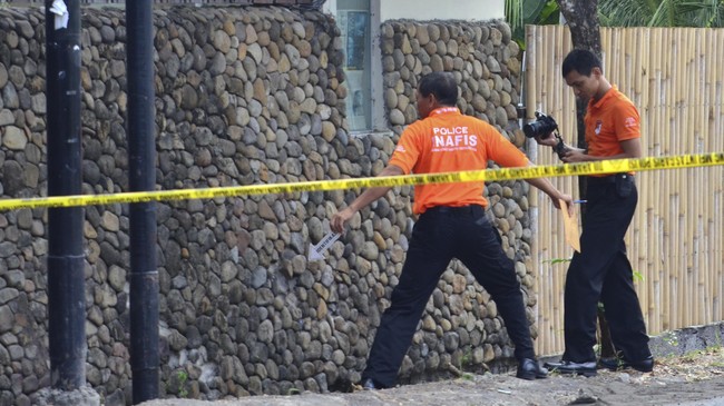 Kepala Divisi Humas Mabes Polri Brigjen Pol Boy Rafli Amar mengatakan apabila ditemukan adanya pelanggaran pihaknya bisa menjatuhkan sanksi. 