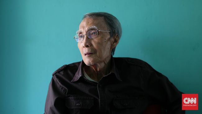 Sastrawan Sapardi Djoko Damono dirawat di sebuah rumah sakit di Jakarta Selatan. Pada Kamis (14/11), ia sempat membutuhkan donor darah.