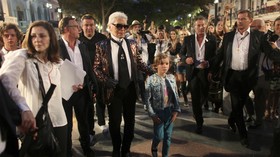 Selebriti yang Kena Nyinyiran Pedas Karl Lagerfeld