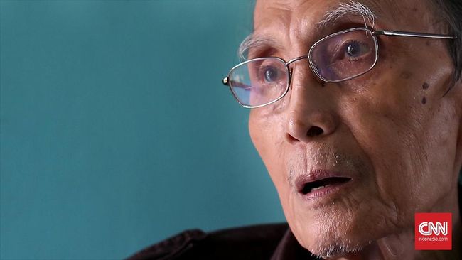 Penyair Sapardi Djoko Damono mengakui bakat luar biasa Chairil Anwar dalam mendobrak gaya pengucapan puisi para Angkatan Pujangga Baru, seperti Amir Hamzah.
