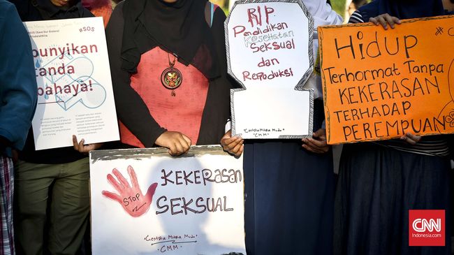 Ada Qanun, Komisi Anak Aceh Ragu Hukum Kebiri Bisa Diterapkan Komisioner Komisi Pengawasan dan Perlindungan Anak Aceh menyatakan salah satu jegalan penerapan PP hukum kebiri bagi predaktor seksual adalah Qanun Jinayat.
