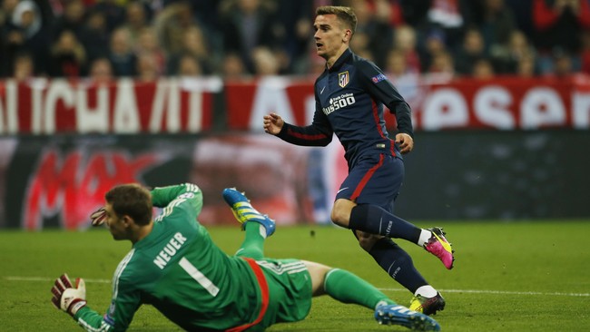 Antoine Griezmann tak silau dengan kekayaan Real Madrid atau bujuk rayu Zinedine Zidane. Ia berjanji akan tetap berada di Atletico Madrid.