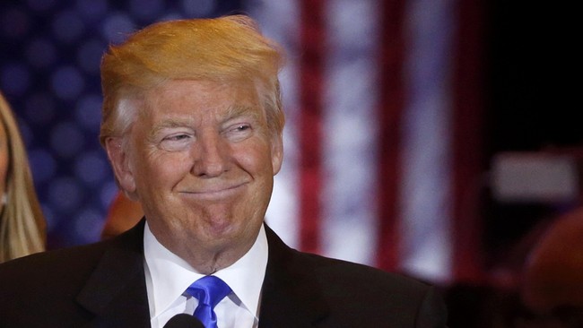 Donald Trump mengubah pendiriannya dengan mengatakan dapat berhubungan baik dengan David Cameron setelah sebelumnya mengaku sebaliknya.