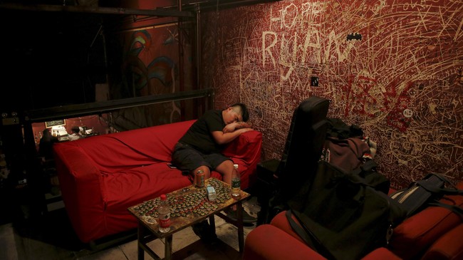 Pesta Terakhir Penggemar Musik Underground di Mao Live