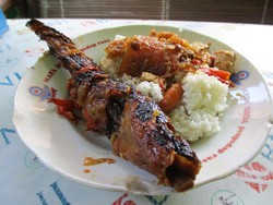 11 Makanan Khas Daerah Jogja yang Populer dan Wajib Dicoba Saat Travelling