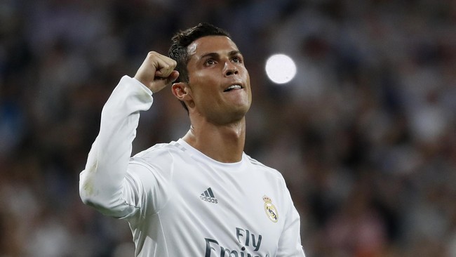 Saat Real Madrid meraih gelar La Decima di Liga Champions pada 2013/14, Ronaldo menjadi pencetak gol terbanyak dengan mengoleksi 17 gol.